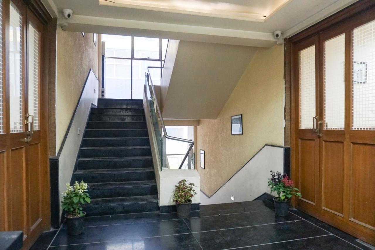 Super Townhouse Oak Sr Hotel Wakad Pune Exterior photo