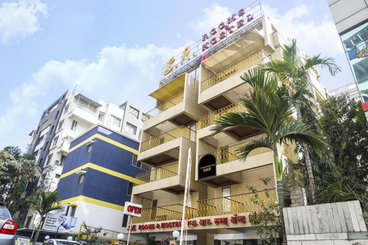Super Townhouse Oak Sr Hotel Wakad Pune Exterior photo